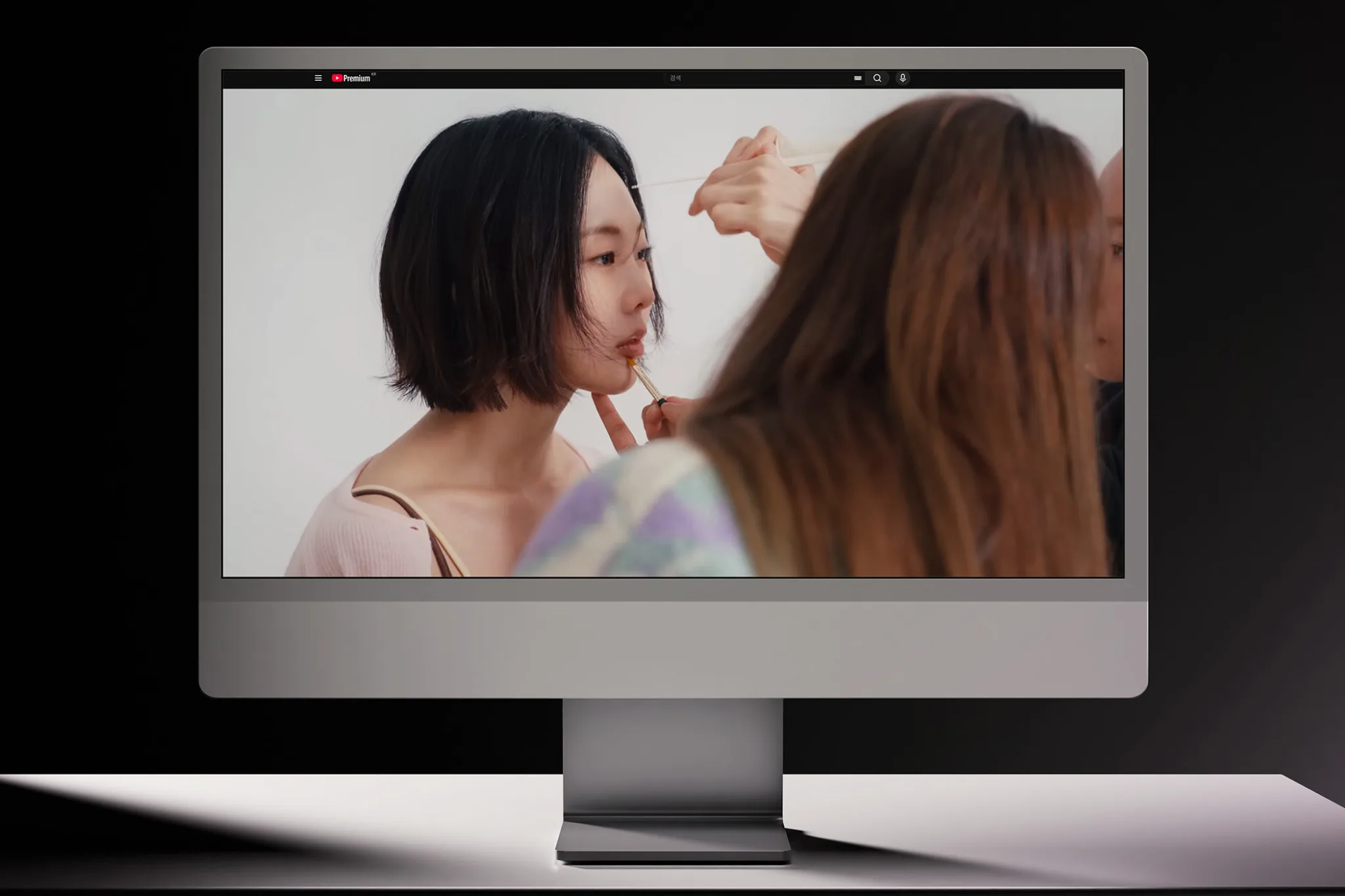 피나 × 금새록 블러셔 화보 — Film 1/1